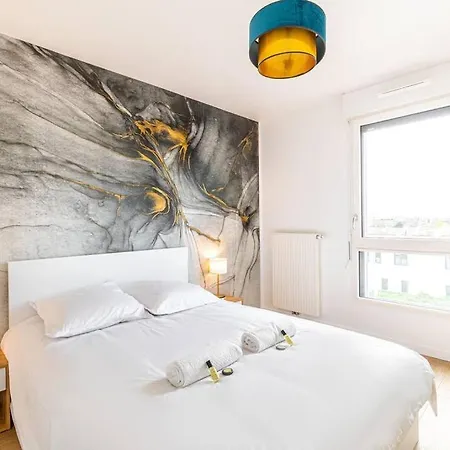 Guestready - French Kintsugi In Lägenhet *