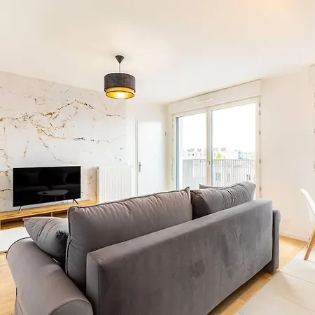 Guestready - French Kintsugi In * Aubervilliers